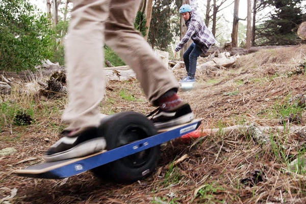 Descente Tout-terrain Rapide à Onewheel